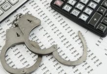 Penipuan Bermodus Ramal Garis Tangan, Pria Asal India Raup Keuntungan Ratusan Ribu Per Hari