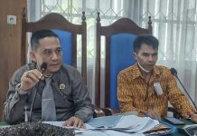 Bupati Barito Utara Nadalsyah Kalah, Hakim PTUN Menangkan Gugatan Mantan Kades Didi Rosell Gugatan di PTUN dimenangkan mantan Kades Linin Besi II.