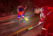 Lima Kendaraan Tergelincir di Jalan Muara Teweh – Banjarmasin, Gegara Jalan Licin Tumpahan CPO CPO tumpah di jakan raya.