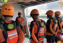 Tim Basarnas Palangkaraya Terus Mencari 3 ABK Voule Punna di Perairan Seruyan Pencarian ABK yang hilang di Seruyan diintensifkan.