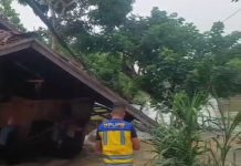 Sungai Tangkawang Meluap, Satu Rumah di HSU Rusak Dilanda Banjir Banjir di Kabupaten HSU, Kalsel.