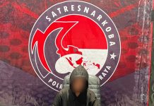 Perempuan Muda di Murung Raya Ditangkap Polisi, Simpan 9 Paket Sabu Perempuan muda ditangkap polisi