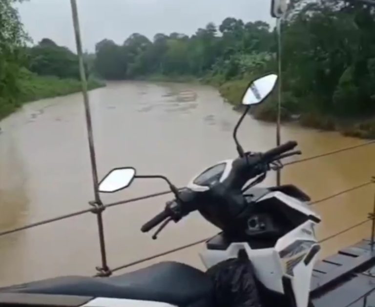 Hendak Mandi, Terjun dari Jembatan Gantung, Tak Bisa Berenang, Pelajar SMP Tenggelam di Tabalong