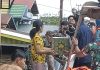 Pj Bupati, Dandim, Kapolres Baksos dan Bantu Sembako Buat Korban Banjir di Kelurahan Lahei II