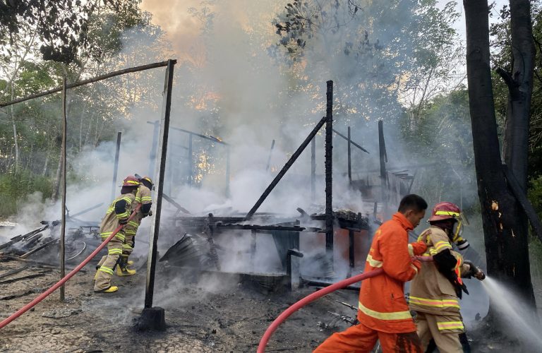 1 Rumah dan 2 Sepeda Motor Terbakar di Lemo II, Barito Utara