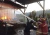 Bangunan Bengkel Bertingkat Dua di Muara Teweh Terbakar