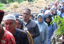 Ketua DPRD Hadiri Peringatan Haulan Datu Mangkomot Desa Benangin I