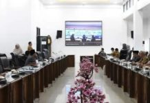 DPRD Hearing dengan Pemkab Barito Utara dan PT XL