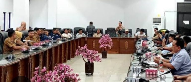 DPRD Barito Utara Gelar RDP, Bahas Pembebasan Lahan di Desa Lemo