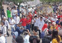 Ribuan Sahabat Iringi GOGO HELO Daftar ke KPU Barito Utara