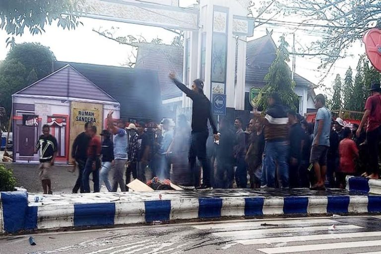 Polres Barito Utara Simulasikan  Sispamkota Jelang Pilkada 2024