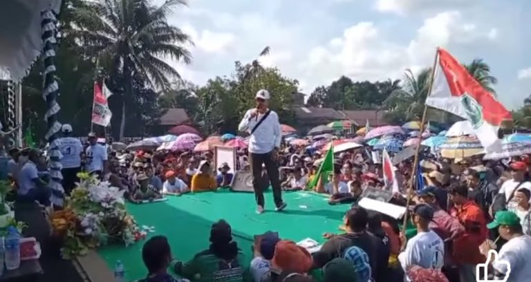 Tim Hukum Nadalsyah Laporkan  Sugianto Panala Putra ke Bawaslu Barito Utara