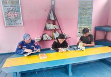 Anak-anak Desa Batanjung Kunjungi Pondok Baca Melek Huruf Ditpolairud