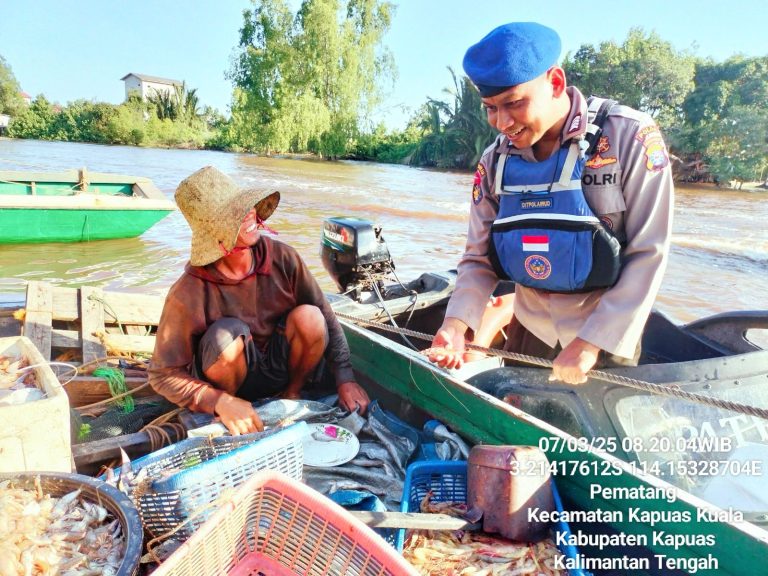 Lawan Destructive Fishing, Ditpolairud Polda Kalteng KRYD Binluh di DAS Kapuas