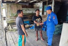 Ditpolairud Polda Kalteng Edukasi Masyarakat tentang Bahaya Destructive Fishing di DAS Kumai