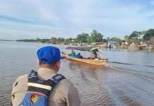 Giliran Masyarakat DAS Kumai Diedukasi Ditpolairud tentang Bahaya Destructive Fishing