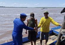 Lewat Pendekatan Humanis, Personel KP XVIII-1002 Ditpolairud Sampaikan Pesan Kamtibmas kepada Warga Pegatan