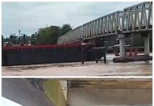 Tongkang Nyangkut di Jembatan KH Hasan Basri, Muara Teweh
