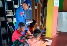 Perkuat Literasi, Anak-Anak Pesisir Manfaatkan Pondok Baca Mako Perwakilan Kumai