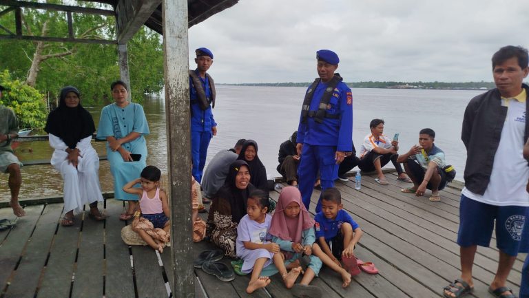 Sambang , Cara Ditpolairud Polda Kalteng  Dekati Masyarakat