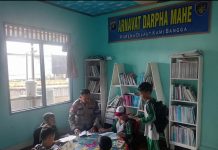 Ditpolairud Sediakan Buku Bacaan Bagi Pelajar di Kecamatan Kahayan Kuala