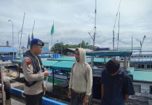 Ciptakan Lingkungan Bebas Sampah, Personel Ditpolairud Polda Kalteng Lakukan Ini