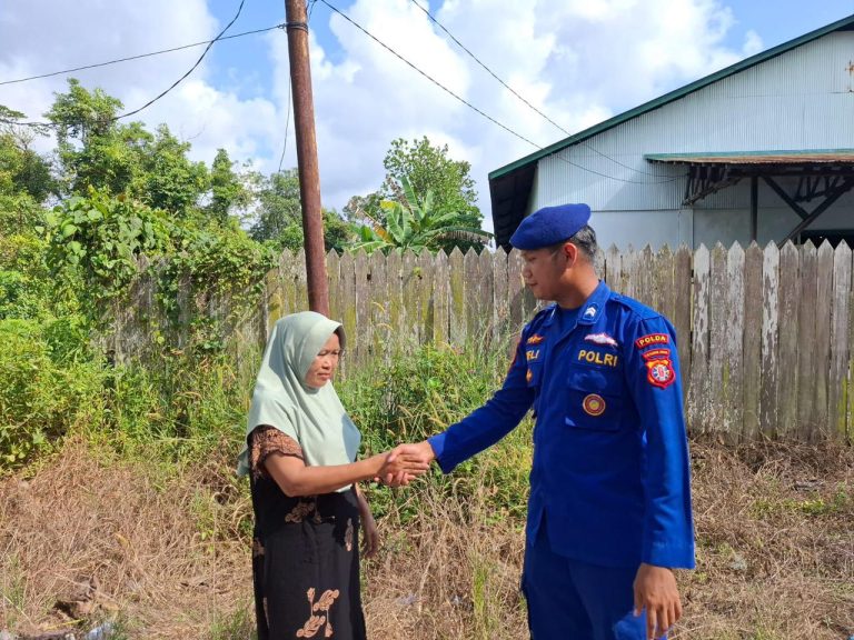 Polisi RW, Ditpolairud Polda Kalteng Jaga Situasi Kamtibmas di Wilayah Pesisir
