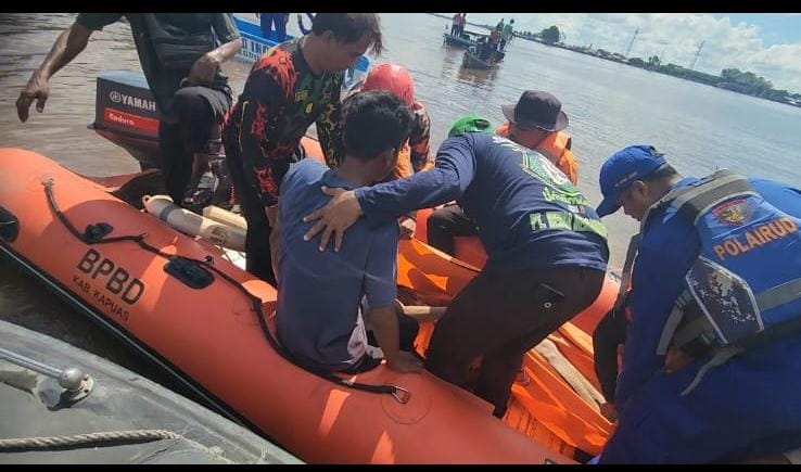 Ditpolairud Polda Kalteng Bantu Cari dan Evakuasi Korban Tenggelam di DAS Kapuas