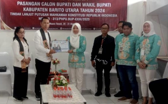 Jimmy Carter-Inriaty Karawaheni Daftarkan Diri ke KPU Barito Utara, 5 Parpol Pengusung
