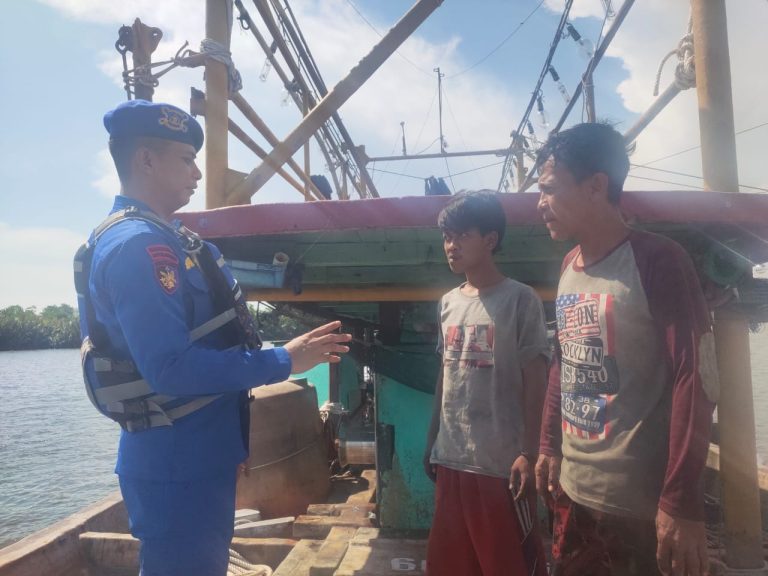 Ditpolairud Sambangi Warga dan Patroli Dialogis, Jamin Kamtibmas Aman ‎