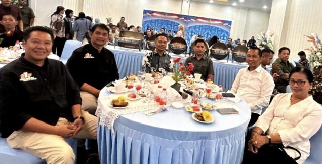 Dua Paslon Hadiri Jamuan Makan Malam Bersama Gubernur Kalteng