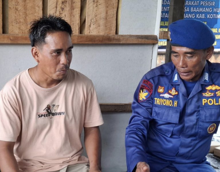 Personel Ditpolairud Motivasi Warga Realisasikan Sitkamtibmas di Desa Binaan