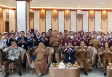 Puluhan Mahasiswa Akbid Mura Jalani Praktik