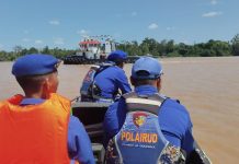 Ditpolairud Cek Kelengkapan Pelayaran di DAS Kahayan