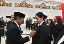 Tunjukan Pengabdian dan Kedisiplinan, Ratusan ASN Mura Terima Anugerah Satyalancana Karya Satya