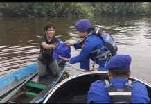 Bansos, Kepedulian Ditpolairud Polda Kalteng Terhadap Masyarakat DAS Kumai