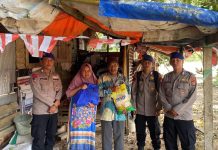 Berbagi Bansos, Pola Efektif Personil Ditpolairud Dekati Masyarakat Pahandut