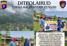 Personel Ditpolairud Kapal XVIII-1002 Ingatkan Masyarakat DAS Katingan Bahaya Narkoba