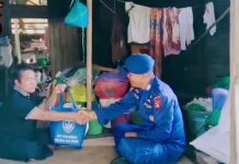 Ditpolairud Polda Kalteng Bagikan Sembako kepada Warga Pesisir DAS Kahayan