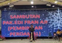 Edi Fran Aji dan Naruk Saritani Hadiri Ibadah Perayaan Natal Perdamal Barito Utara