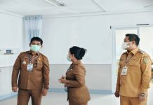 Shalahuddin-Felix Tunaikan Janji Gratiskan Parkir di RSUD Muara Teweh