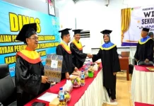 Pemkab Barito Utara Dukung Wisuda Lansia Perdana, Jadi Inspirasi Bagi Kaum Muda