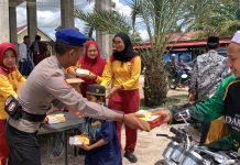 Jumat Berkah, Pererat Hubungan Ditpolairud Polda Kalteng dengan Masyarakat