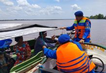 Patroli Dialogis Ditpolairud Cegah Potensi Gangguan Kamtibmas di DAS Kahayan Bahaur