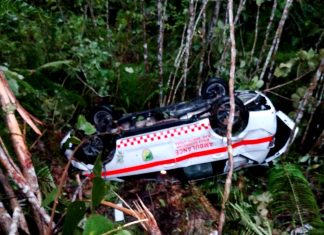 Ambulans Puskesmas Butong Bawa Ibu Hamil Rujukan ke RSUD Puruk Cahu Masuk Jurang di KM 68