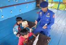 Anak-Anak DAS Arut Belajar Bersama Ditpolairud di PBMH Makowa Pendulangan