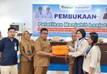Jalankan Visi Bupati, Disnakertranskop UKM Barito Utara Latih Warga Menjahit Tingkat Lanjutan