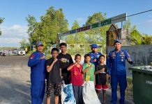 Ditpolairud Tingkatkan Kesadaran Lingkungan, Ajak Warga Desa Kapitan Sapu Bersih Sampah