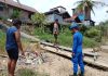 Ditpolairud Polda Kalteng dan Masyarakat Muara Teweh Kerjasama Bersihkan Sampah di Sungai Barito
