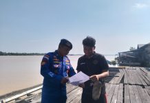 Cegah Kejahatan Perairan, Personel Ditpolairud Sambangi Warga Pulang Pisau